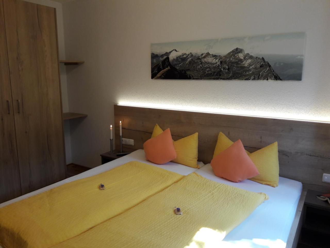 Haus Annette Aparthotel Schröcken Екстериор снимка